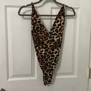 SHEIN Cheetah Print V-Neck Body Suit